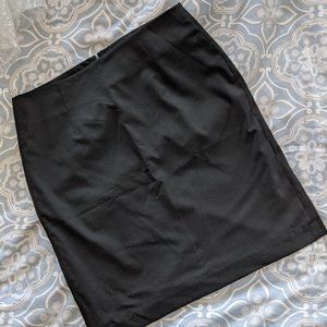 Banana Republic Black Pencil Skirt - Size 12